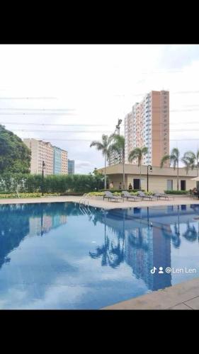 Πισίνα στο ή κοντά στο Tulip Garden Condominium Southwoods