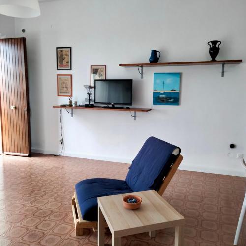 Imagen de la galería de M335 Marcelli, ampio bilocale fronte mare con balcone, en Marcelli