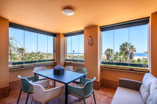 Los Albatros by Ĥ - Playa de los Haraganes HAHB156P81