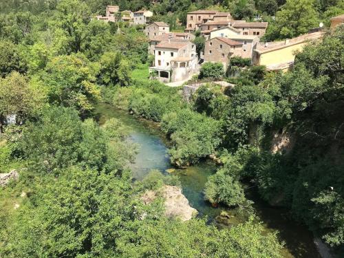 Charmante maison au bord de la rivière