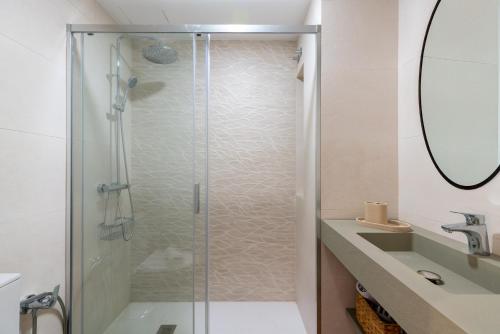 Estudio Levíes Lux 1 TGT