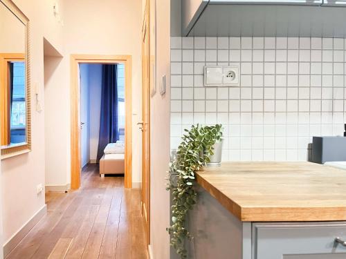 Фотография из галереи Welcoming Apartments with bedrooms and Air Conditioning, city center в Кракове
