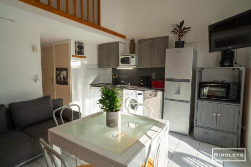 Photo de la galerie de l'établissement Vias-Plage - Villa climatisée à 500m de la plage, à Vias