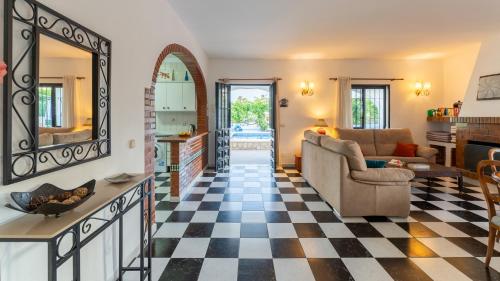 Posezení v ubytování Villa Corvera Casitas Select