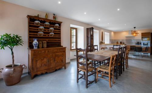 Dapur atau dapur kecil di Cabana & Domaine Raison