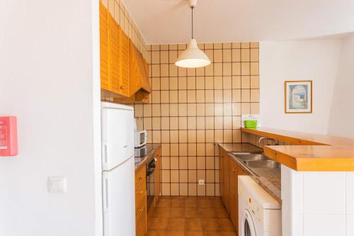 Villa Noelia - Magnificent Sea Views & Close to the beach