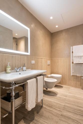 Palazzo Doni by Florence Art Apartments photo 42