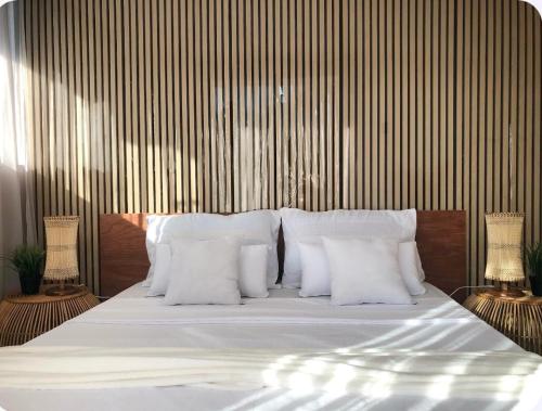 Cama o camas de una habitación en NEW Exclusive Luxury Pool Villaa