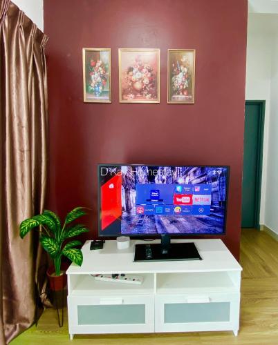 Μια τηλεόραση ή/και κέντρο ψυχαγωγίας στο Studio at Mesahill Nilai by D'KAY HOMES with Mall, near USIM KLIA