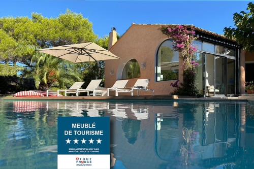 VILLA CHEZ-NOUS C'est chez vous, piscine, plages et golfs