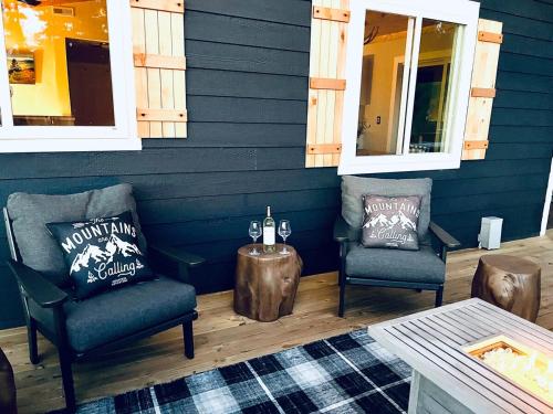 Posezení v ubytování Lux Family Friendly Mountain Home