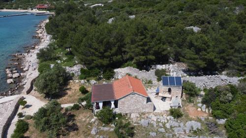 Robinson style house Zminjak