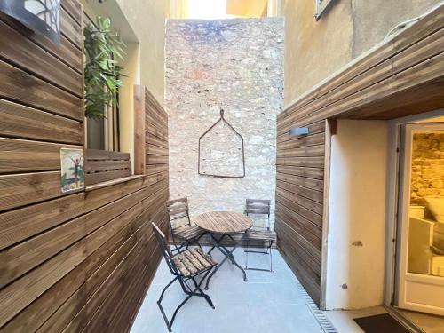 A076 Appart 6 pers chambre et terrasse au Suquet