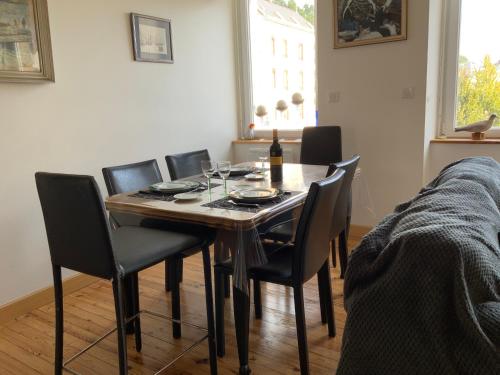 Χώρος καθιστικού στο Appartement T3 vue mer, terrasse- centre ville