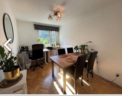 Przestronny apartament Biały Lotos z prywatnym ogrodem