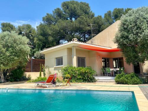 Villa - 6 pers - 3 chambres - Piscine - Climatisations