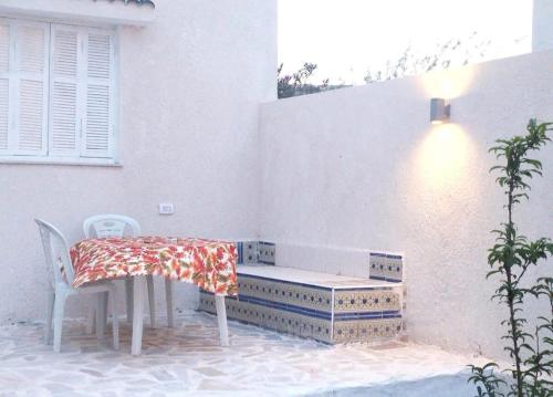 Pati o zona exterior de App corniche de Bizerte