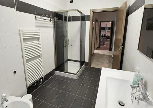 Bilik mandi di I Fiori Guest House