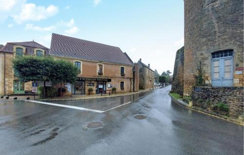 Nice Home In Val De Louyre Et Caude