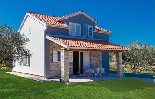 3 Bedroom Stunning Home In Tkon