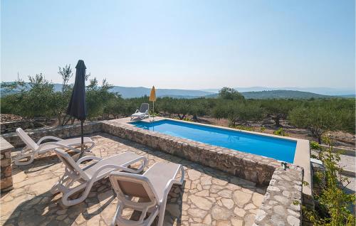 Stunning Home In Sutivan