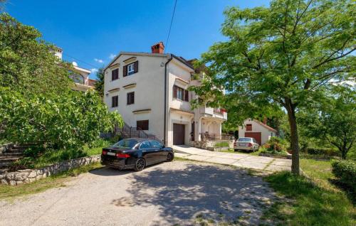 2 Bedroom Beautiful Apartment In Rijeka