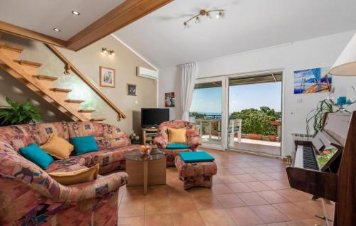 2 Bedroom Beautiful Apartment In Rijeka