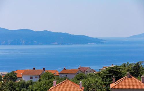 2 Bedroom Beautiful Apartment In Rijeka