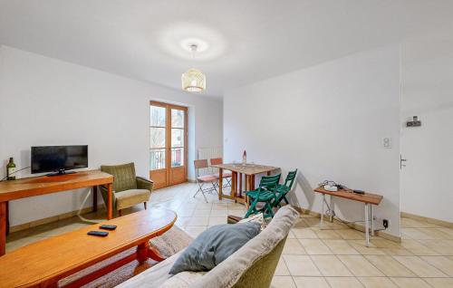 Photo de la galerie de l'établissement Lovely Home In Val De Louyre Et Caude, à Saint-Alvère