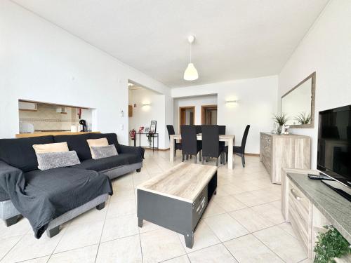 Sea-Front 1' Min! - Apartment with AC & WiFi