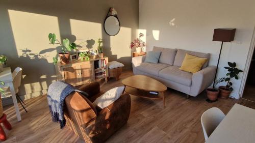 Photo de la galerie de l'établissement Apartment with balcony - near metro, à Montreuil