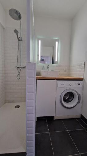 Photo de la galerie de l'établissement Apartment with balcony - near metro, à Montreuil