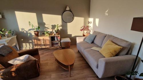 Photo de la galerie de l'établissement Apartment with balcony - near metro, à Montreuil