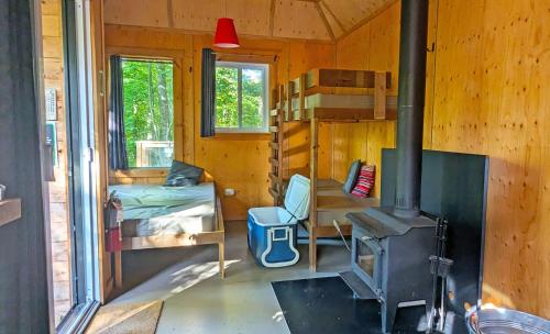 Ruang duduk di Les Refuges Perchés Mont-Tremblant
