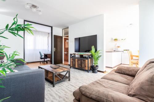 Spacious 3 bedroom apartment Chiara near beach & Old Tovn