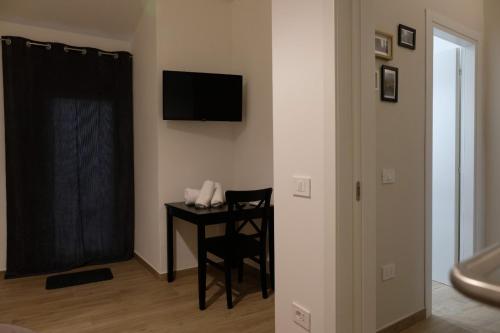 Μια τηλεόραση ή/και κέντρο ψυχαγωγίας στο 65012 House