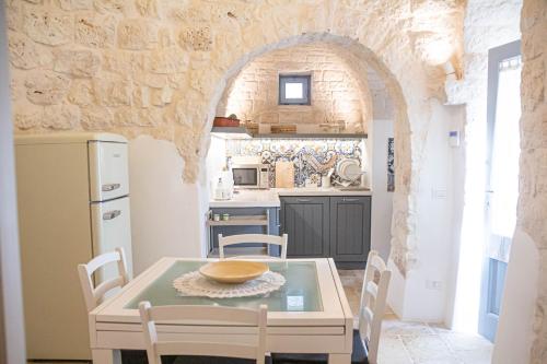 Dapur atau dapur kecil di Trulli Ofride by In Puglia service