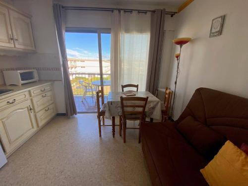Appartement cosy avec balcon et climatisation à Balaruc-les-Bains - FR-1-503-179