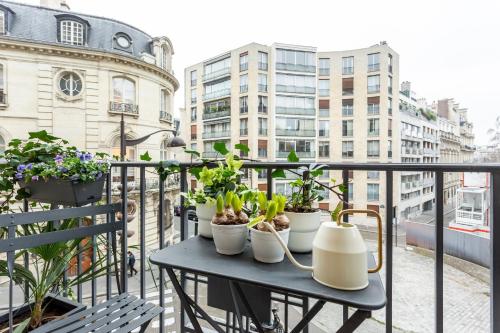 Maison Josephine Stunning Apartment Champs-Elysees 3 bedrooms