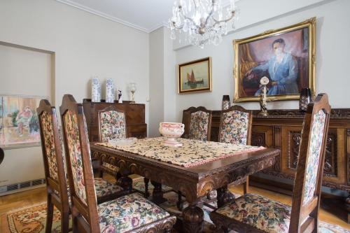 Acropolis Metro Station- Great Located Flat 125m2