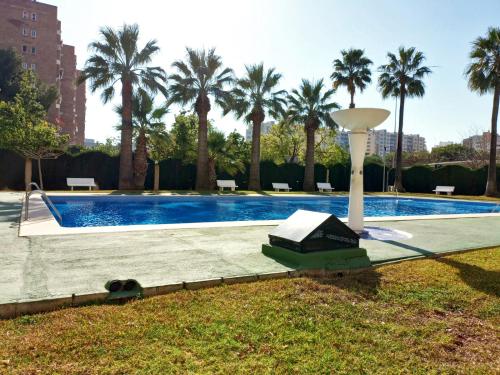 Amplio y luminoso en urbanización con piscina y garaje privado