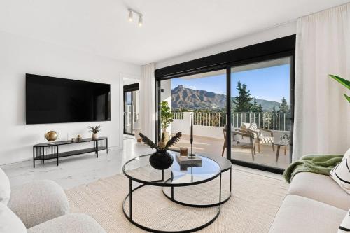 MARBELLA HOME RENTALS - Puerto Banus, 3BR Apartment, sea & mountain views