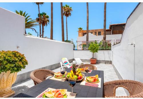 Parque Santiago II, Holiday apartment with separate entrance
