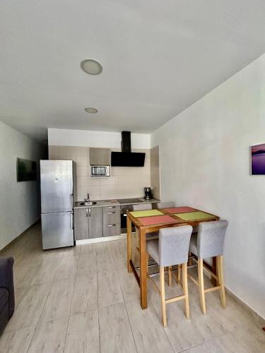 Parque Santiago II, Holiday apartment with separate entrance