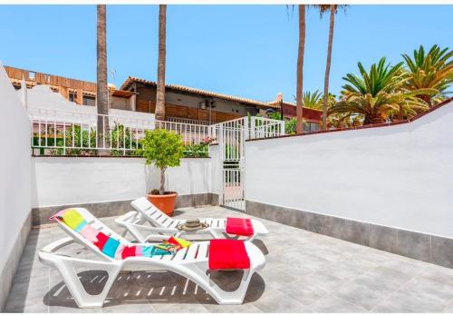 Parque Santiago II, Holiday apartment with separate entrance