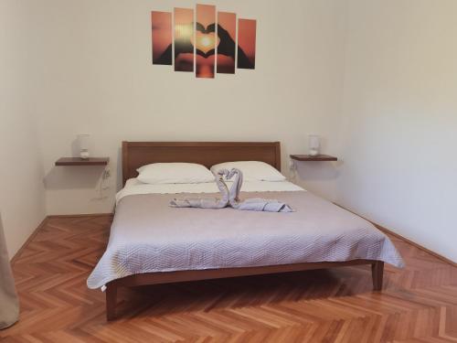 Postel nebo postele na pokoji v ubytování Apartments with parking space Sveti Filip i Jakov, Biograd - 18810