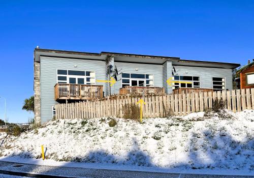 Mountain View Apartments зимой