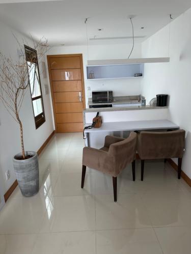 Η κουζίνα ή μικρή κουζίνα στο Grand Midas Rio Convention Suítes