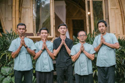 Tetamu yang menginap di Arcada Bali Bamboo House