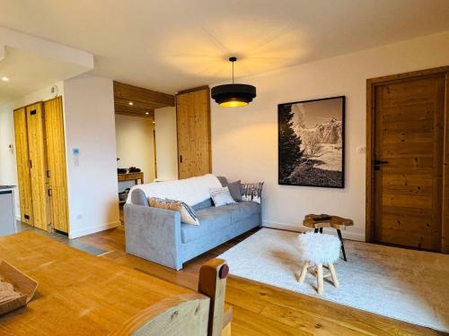 Appartement moderne 4 pièces, proche des remontées, parking inclus
